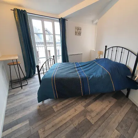 Meuble, Bord De Seine 아파트 *